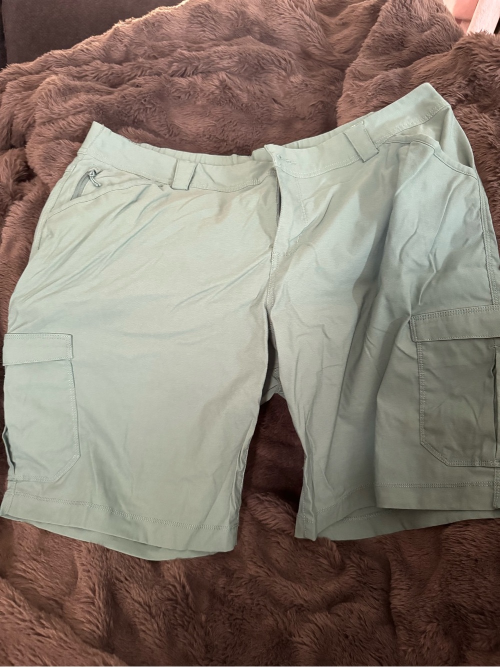 Duluth Trading Co Light Mint Women's Cargo Bermuda Shorts